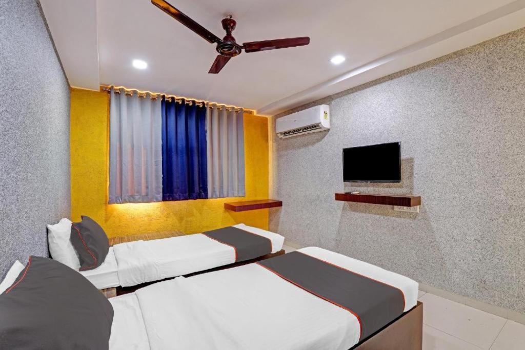 Hotel Mayura, Ankleshwar エクステリア 写真