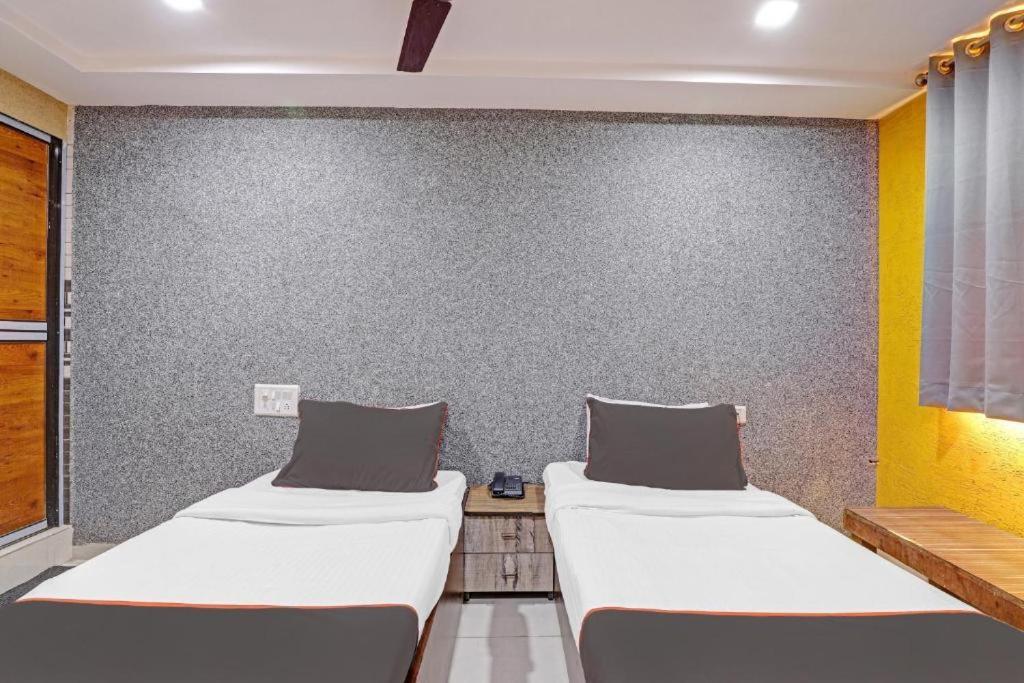 Hotel Mayura, Ankleshwar エクステリア 写真