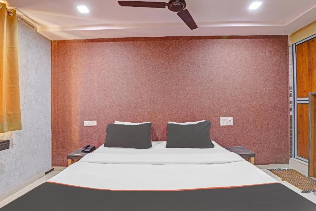 Hotel Mayura, Ankleshwar エクステリア 写真