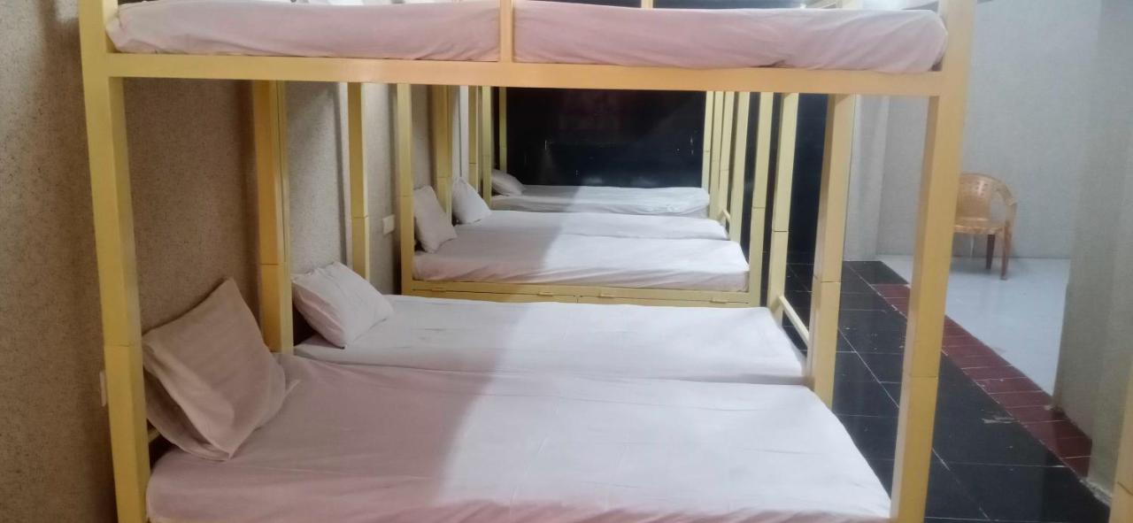 Hotel Mayura, Ankleshwar エクステリア 写真