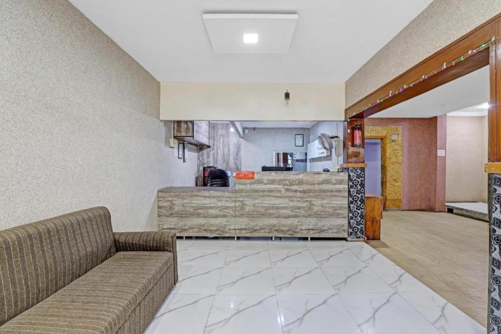 Hotel Mayura, Ankleshwar エクステリア 写真